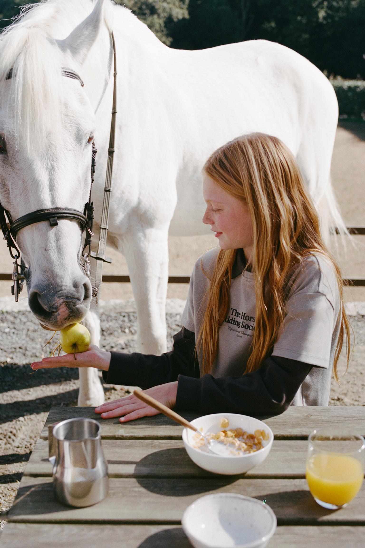 EQUESTRIAN T-SHIRT WITH EMBOSSED TEXT